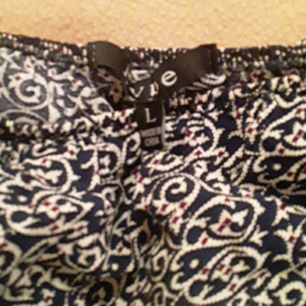 Crop top - Picture 2 of 4